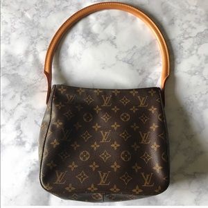Authentic Louis Vuitton small loop purse